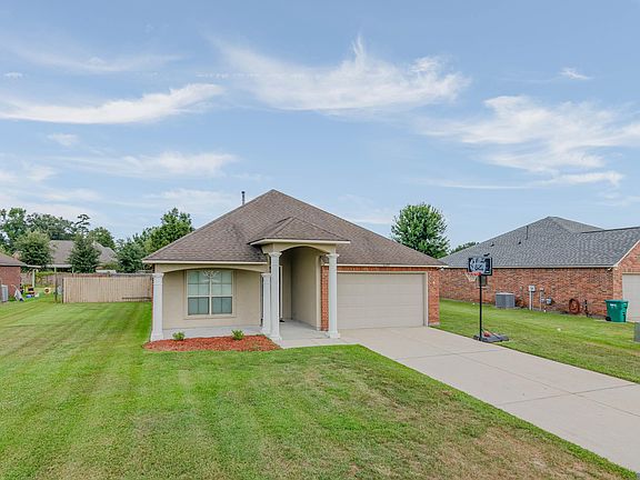 2nd image of 10459 Oakmount Dr