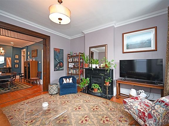 3rd image of 4241 Langland St