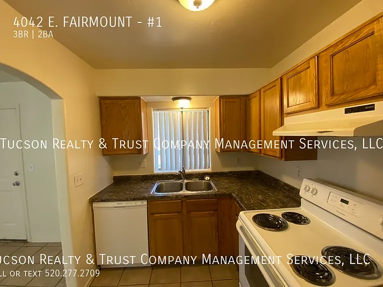4042 E Fairmount St #1 — Photo 25