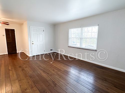 2nd image of 6239 Crestview Pl #1