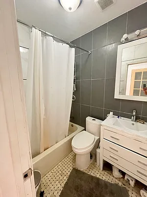 Rented by Ink Realty Services LLC | media 25