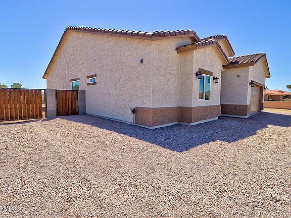 3rd image of 14663 S COUNTRY CLUB Drive