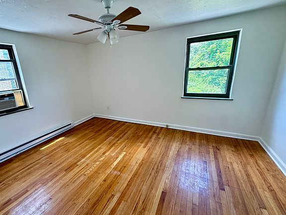 4th image of 7115 Eastlawn Dr #4A