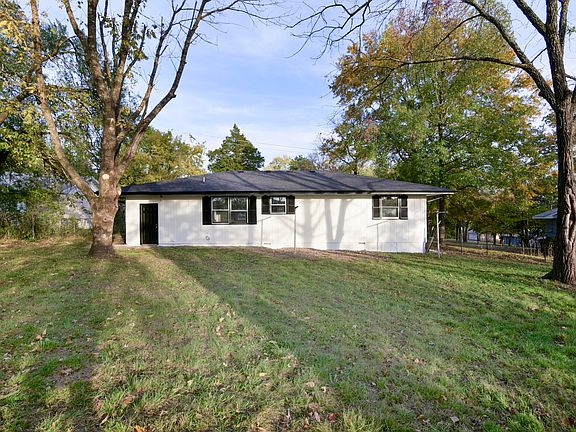 2nd image of 257 Knox Avenue