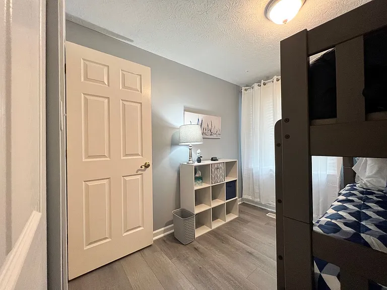 1349 Jennings Ct — Photo 8