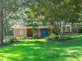 53 Brookwood Dr, Wayne, NJ 07470
