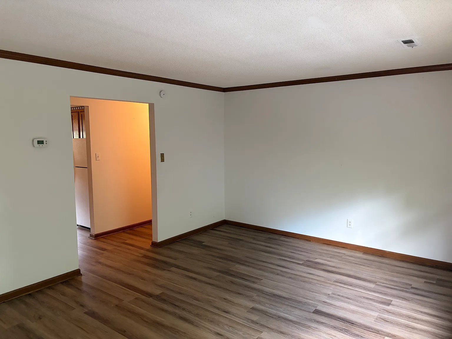 2 bed, 1020 sqft, $1,700 — Photo 2