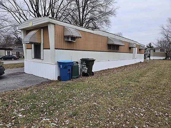 2nd image of 160 Crestwood Dr