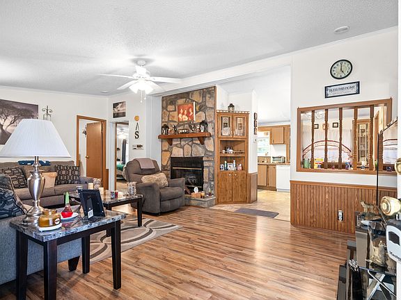 5th image of 1065 Holcomb Cir