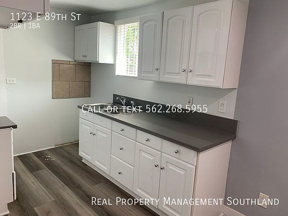 3rd image of 1123 E 89th St