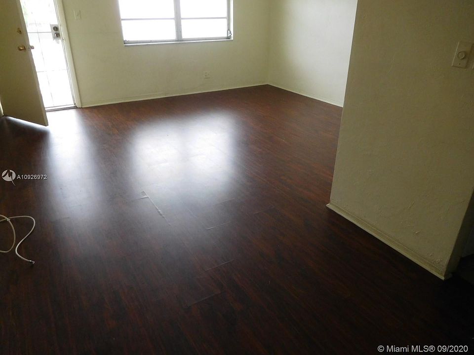 1st image of 50 NW 204th St APT 35