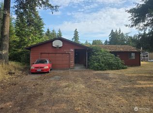 4048 Offut Lake Rd SE, Tenino, WA 98589