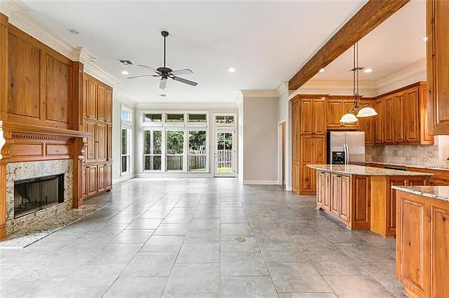 19466 Kelly Wood Ct — Photo 3