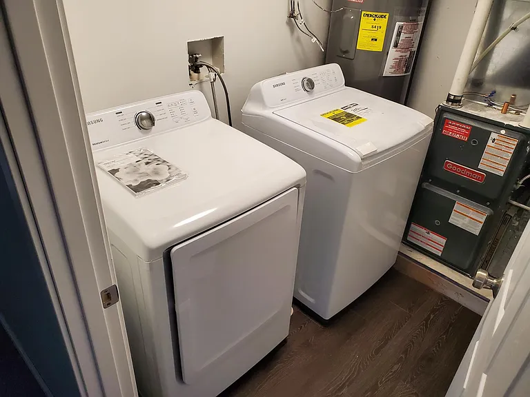 2127 Luann Ln #6 — Photo 6