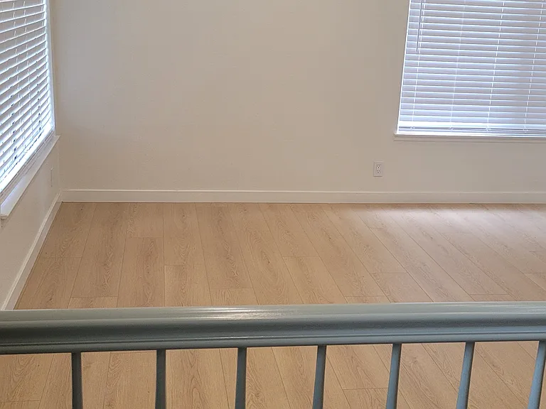 17924 Redwood Ave — Photo 13