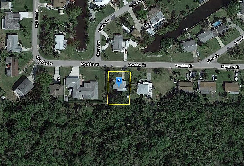 1st image of 132 Myakka Dr