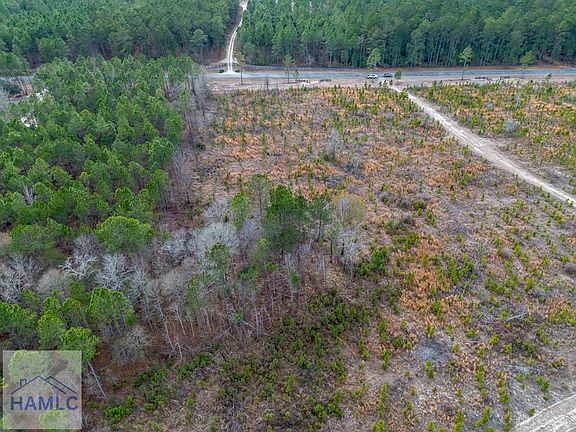 3rd image of 5 Bell Line Rd