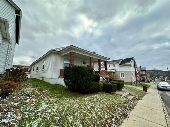 610 1st St, Leechburg, PA 15656