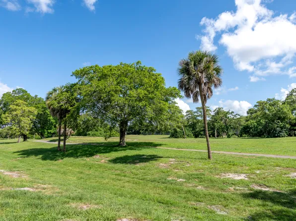 6061 N Falls Cir Drive #402, Lauderhill, FL 33319