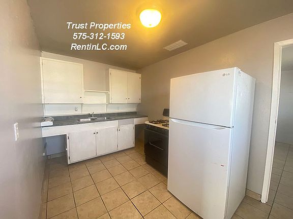 3rd image of 614 S Almendra St APT 1