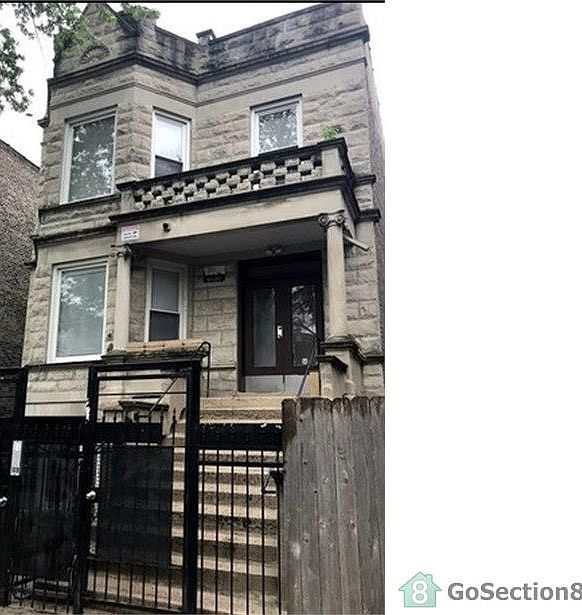 2nd image of 1516 S Hamlin Ave