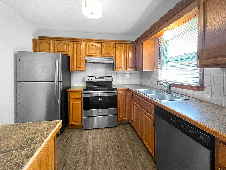 8307 Ditzler Ave — Photo 3