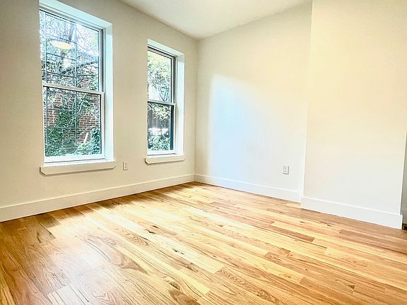 5th image of 1823 Woodbine St #1C