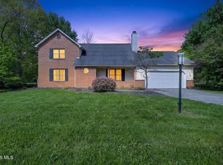 28741 White Rd, Perrysburg, OH 43551