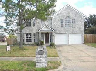 256 Trail Ride Rd, Angleton, TX 77515