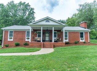 20 Kirstein Rd, Fairview, NC 28730