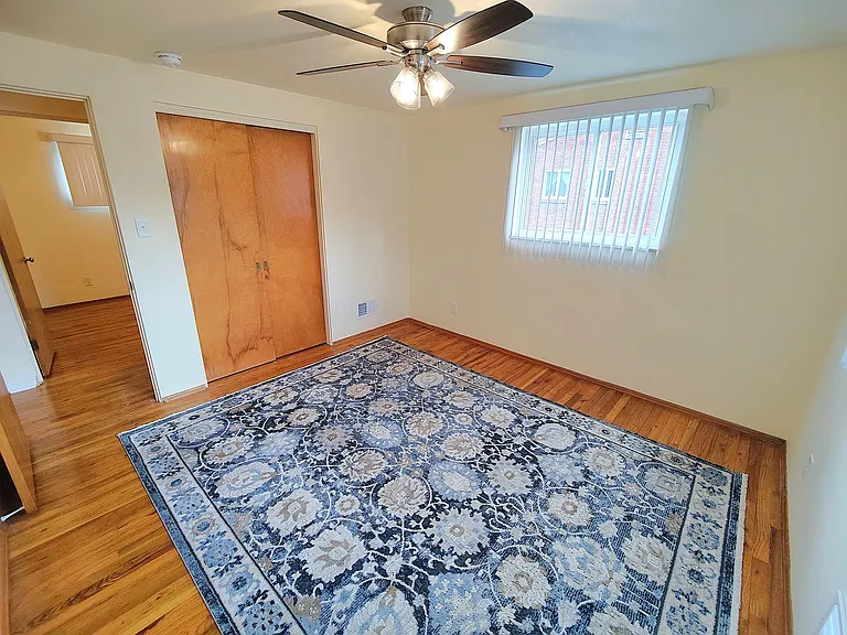 5079 Earlsdale Rd — Photo 13