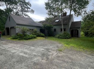 106 Gilson Rd, Hartland, VT 05048