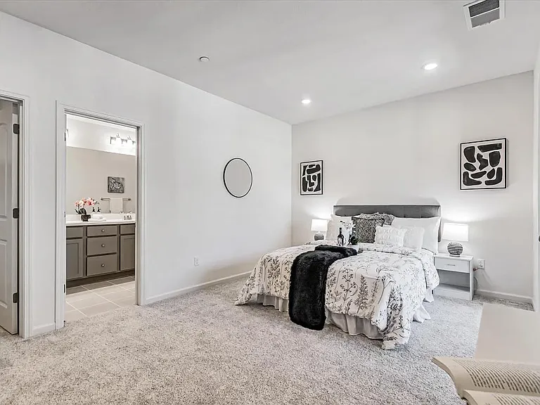 379 Lundy Pl — Photo 20
