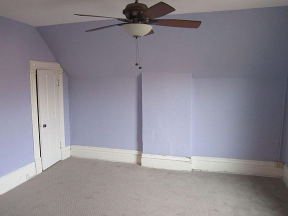 5th image of 238 W 1st Ave