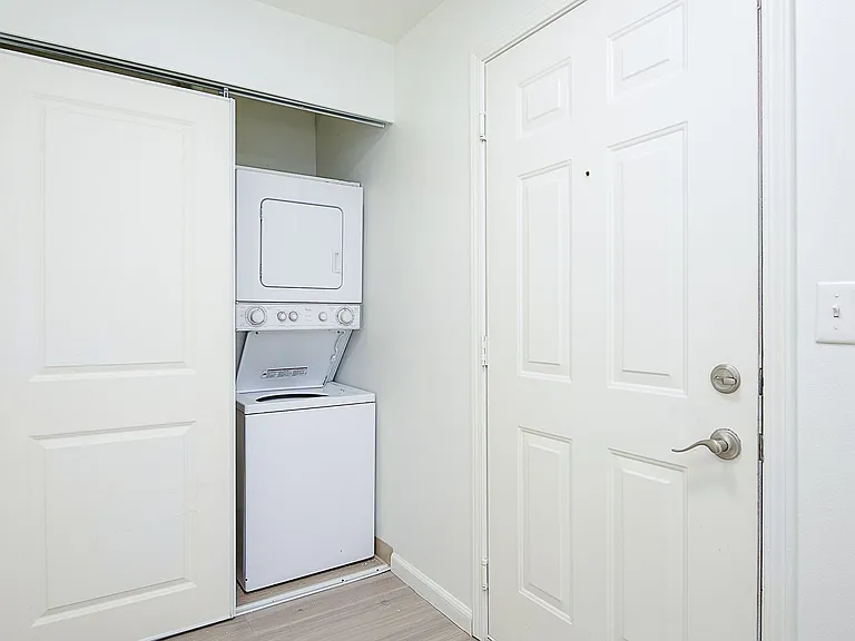 Northlink Apartments — Photo 104