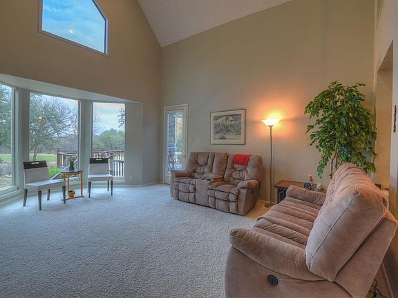 3rd image of 109 Lachite Dr Unit 5