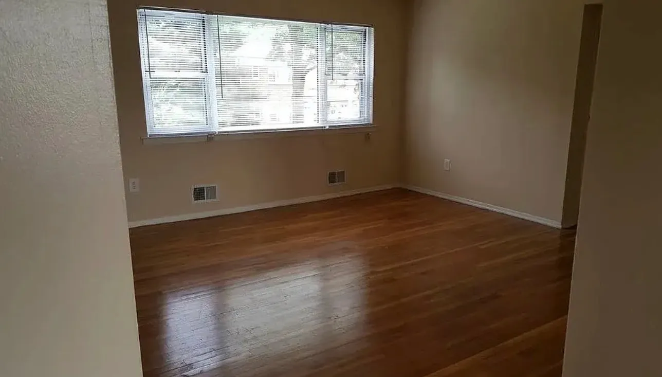 2 bed, $1,800 — Photo 4
