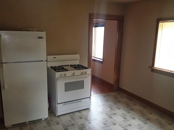 5th image of 3465A N Fratney St