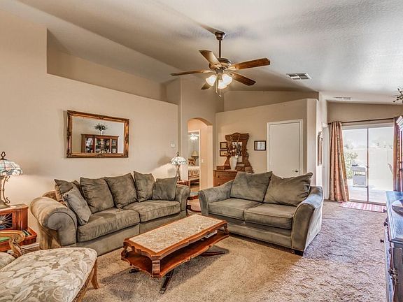 3rd image of 6658 E Barstow St