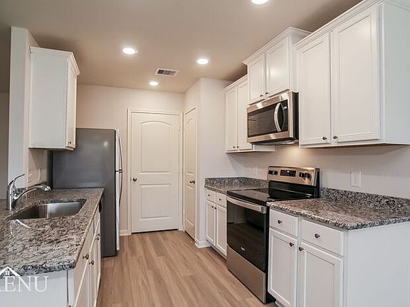 3rd image of 25330 Shadowdale Dr