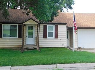 702 S Niagara St, Maquoketa, IA 52060