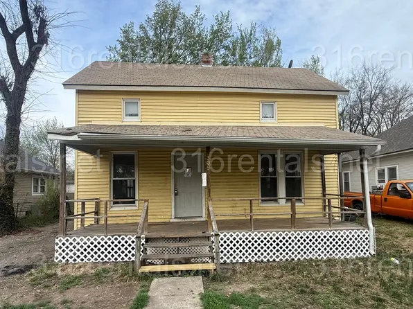 305 N Spruce St, Wichita, KS 67214