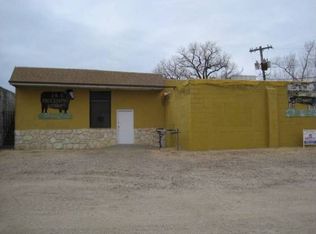 236 Smithers St, Salina, KS 67401