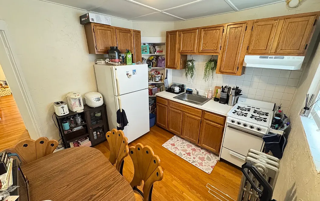 Studio, 450 sqft, $1,975 — Photo 2