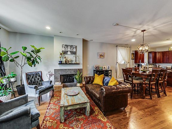 2nd image of 2623 W Evergreen Ave APT 1E