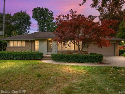 7 Vernier Rd, Grosse Pointe Shores, MI, 48236