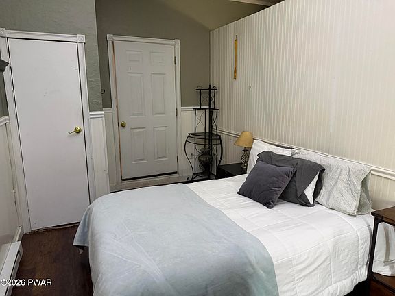 3rd image of 100 S Main St #2