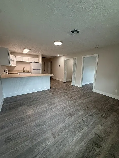 2 bed, 800 sqft, $1,750 — Photo 3