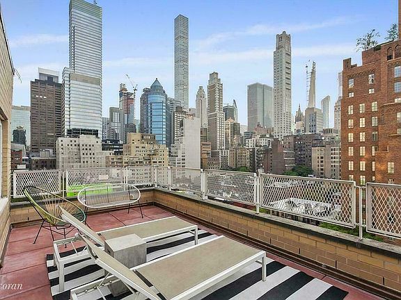 4th image of 166 E 63rd St APT 12B