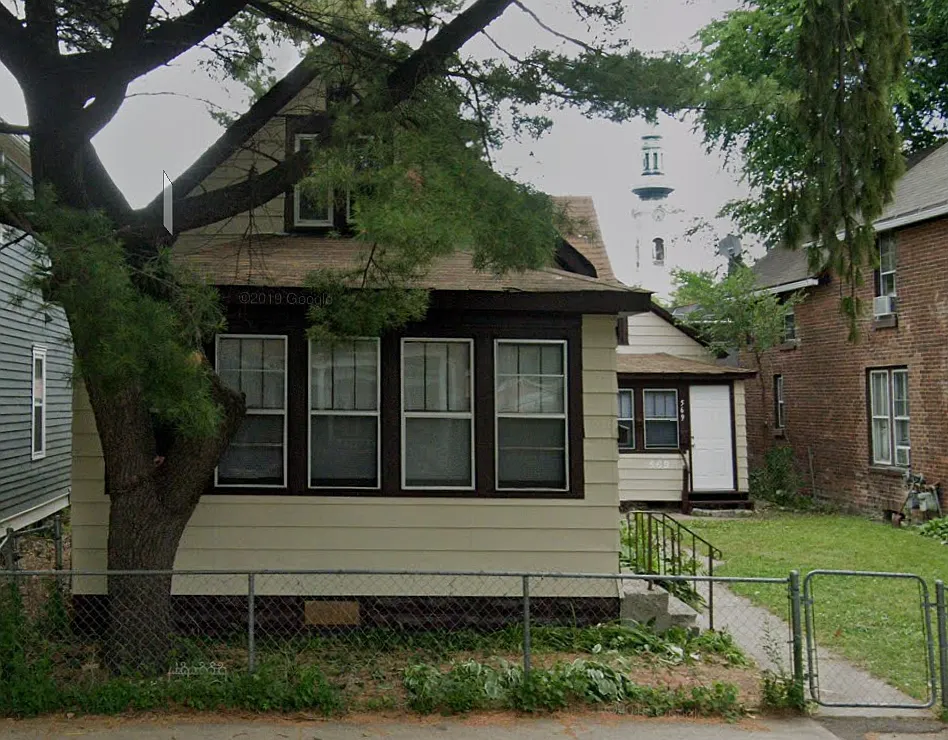571 Charles Ave - 1 — Photo 1